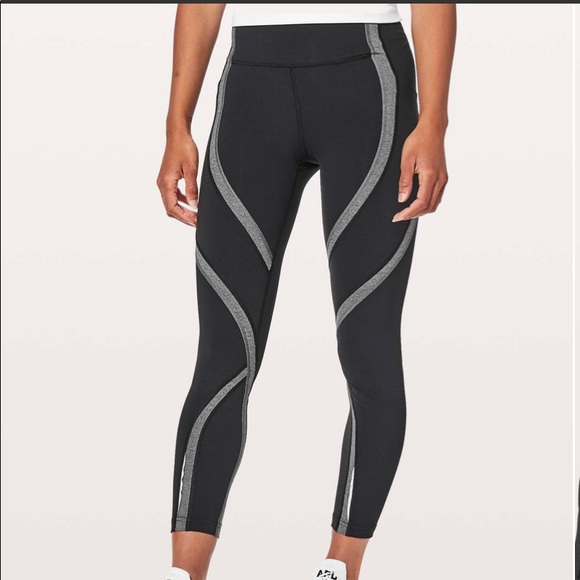 lululemon athletica Pants - lululemon wild twist 7/8th tights